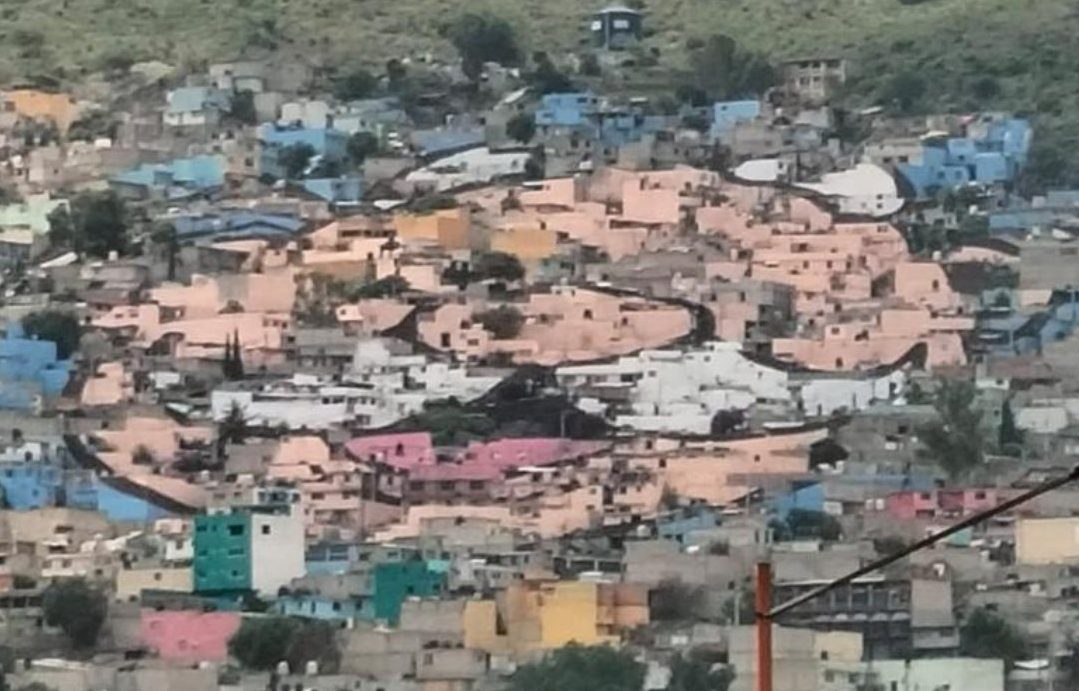 Qu Es Eso Aparece Rostro Del Doctor Simi Sobre Casas De Ecatepec Y