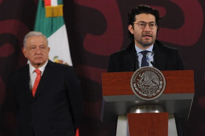 propuesta-de-amlo-sobre-sueldos-y-pensiones-incluye-ingreso-base-4668html-marath-bolanosjpg-2772html-a18027b4-7dbf-48bf-b54c-0ccaa8f2f480