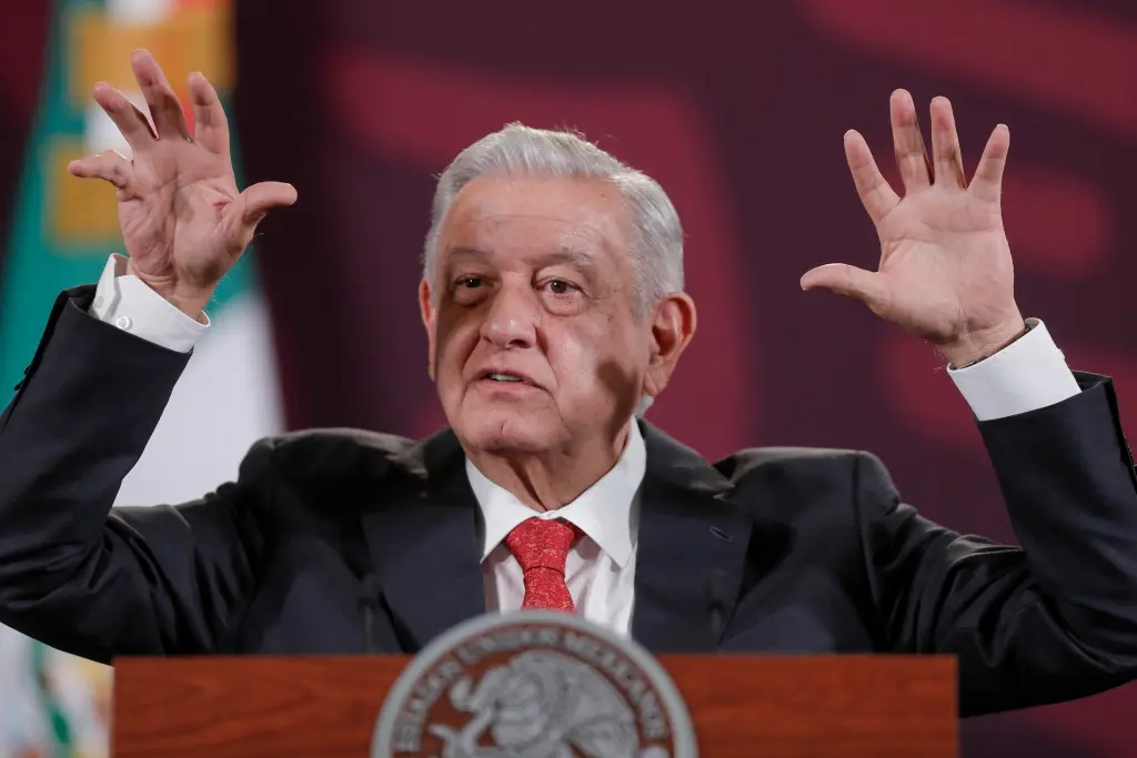 López Obrador reconoce déficit en generación de electricidad por apagones masivos