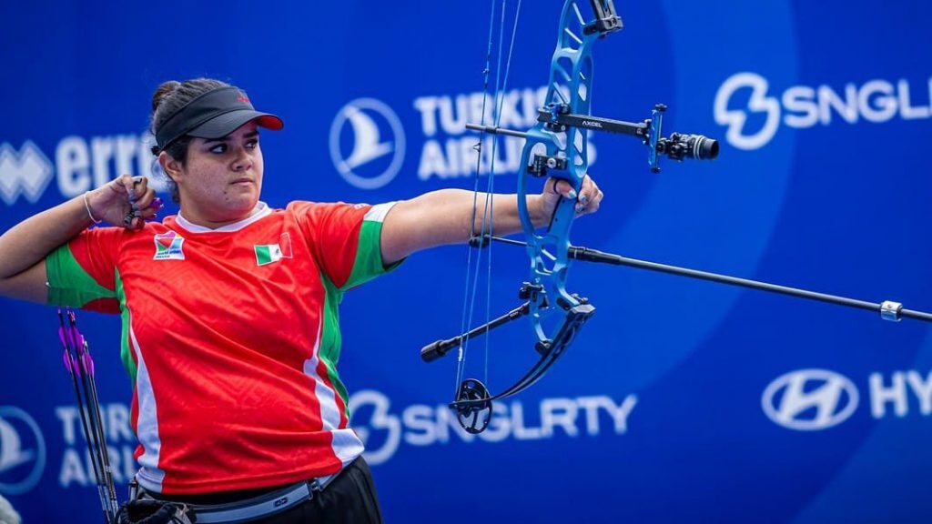 Maya Becerra gana medalla de plata en la Copa del Mundo de tiro con arco de Shanghái